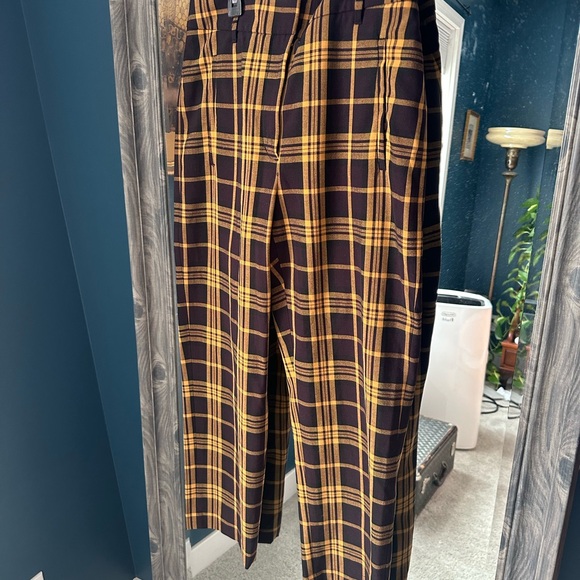 Wilfred Plaid Ankle Pants in Black and Tan Aritzia - Picture 2 of 6